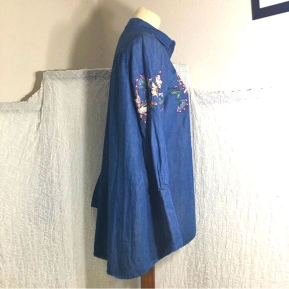 Zara Basic Embroidered Denim Shirt Size Medium - Picture 4 of 11